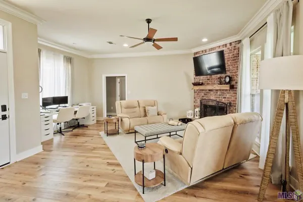 $449,000 | 11440 River Highlands Drive, St. Amant, LA 70774