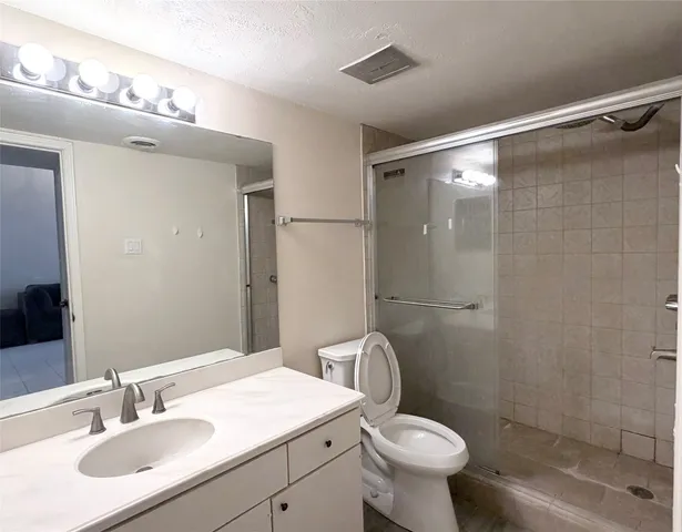 $198,000 | 12633 Memorial Drive, Unit 74, Houston, TX 77024