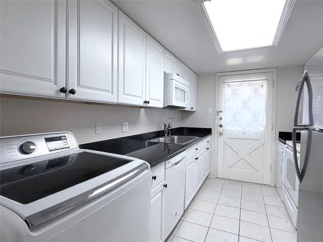 $198,000 | 12633 Memorial Drive, Unit 74, Houston, TX 77024