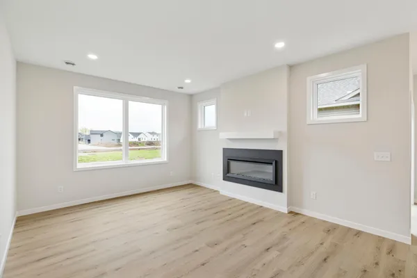 $482,745 | 10933 37th Street North, Lake Elmo, MN 55042