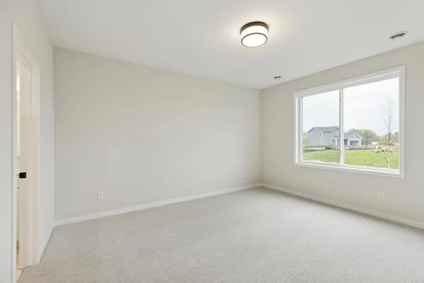$482,745 | 10933 37th Street North, Lake Elmo, MN 55042