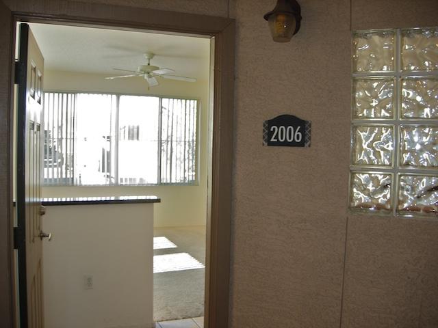 909 East Camelback Road, Unit 2006 Phoenix, AZ 85014 - Photo 8 of 19 11