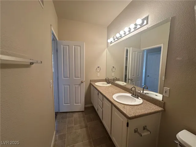 $1,400 | 2900 Sunridge Heights Parkway, Unit 728, Henderson, NV 89052