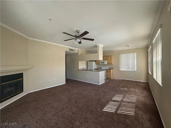 $1,200 | 2900 Sunridge Heights Parkway, Unit 728, Henderson, NV 89052
