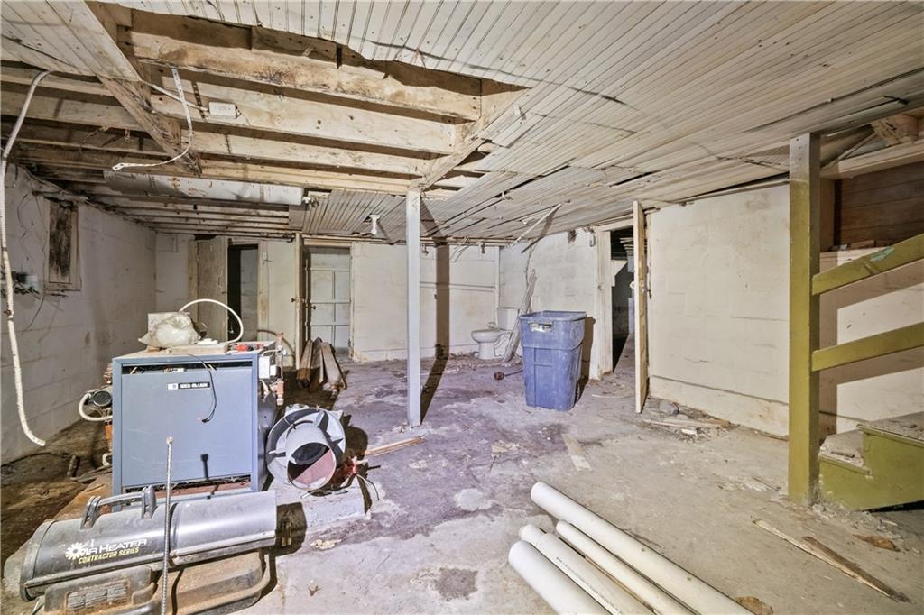 149 Murdock Street Canonsburg, PA 15317 - Photo 20 of 26 a view of a room with gym equipment