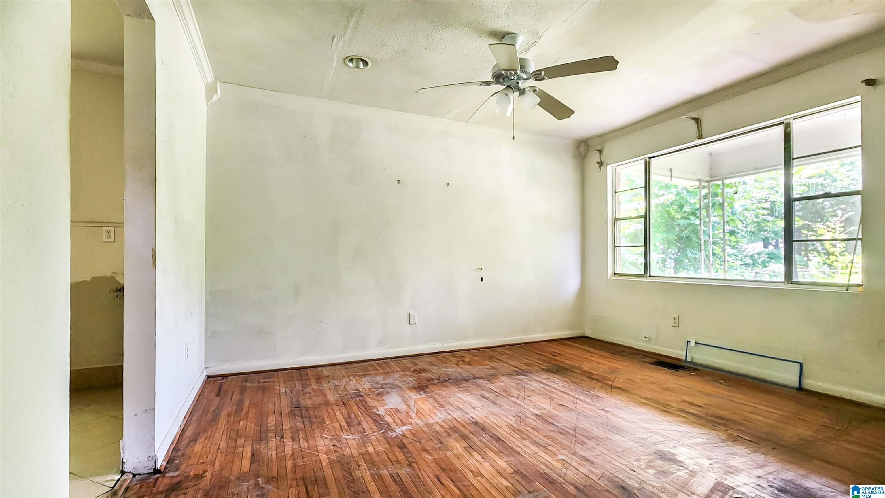 522 64th Street Fairfield, AL 35064 - Photo 7 of 28