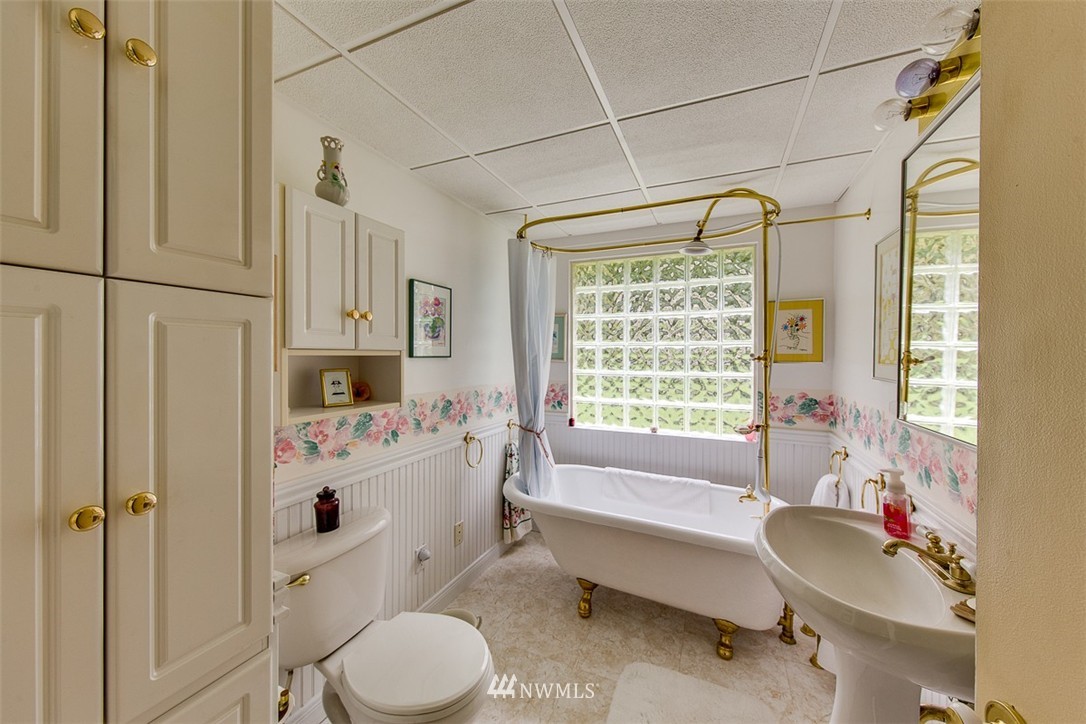 2788 Mountain View Road East Port Orchard, WA 98366 - Photo 11 of 25 Gallery Image 11