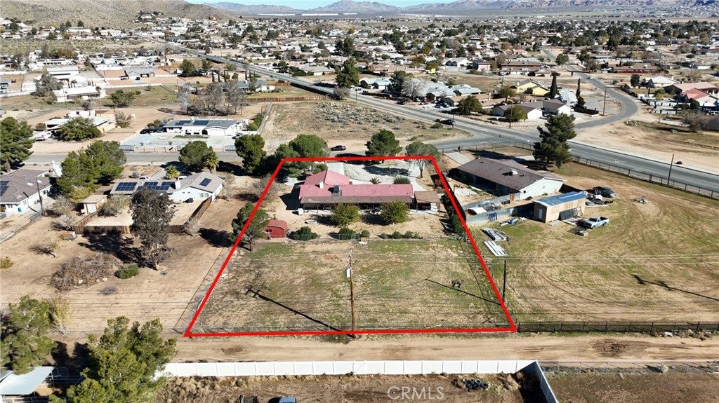 20071 Serrano Road Apple Valley, CA 92307 - Photo 36 of 38 a view of outdoor space