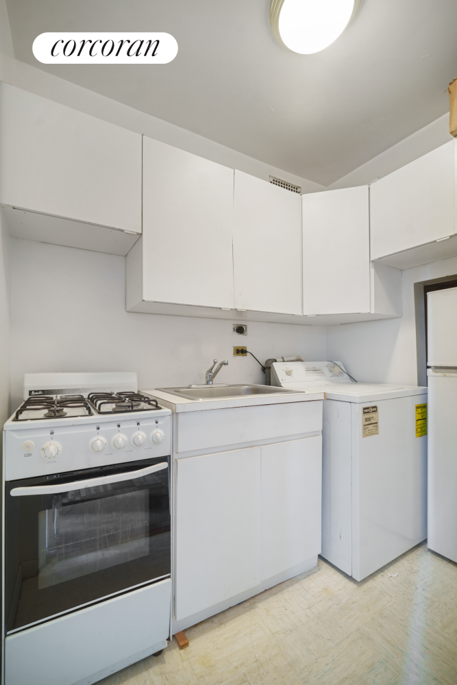 525 East 86th Street, Unit 3E Manhattan, NY 10028 - Photo 8 of 10