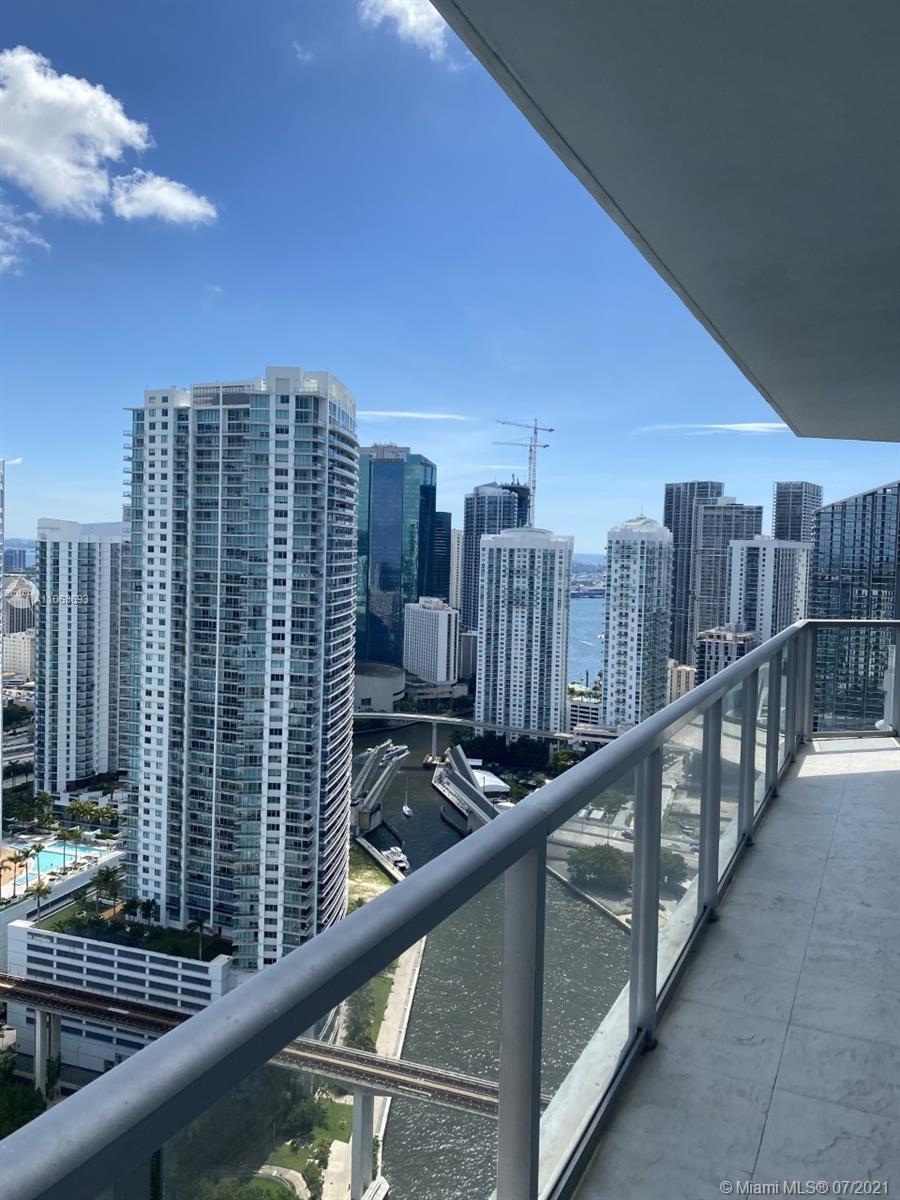 185 Southwest 7th Street, Unit 4103 Miami, FL 33130 - Photo 2 of 20