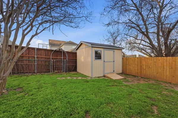 $2,650 | 5301 Slate Street, Fort Worth, TX 76114