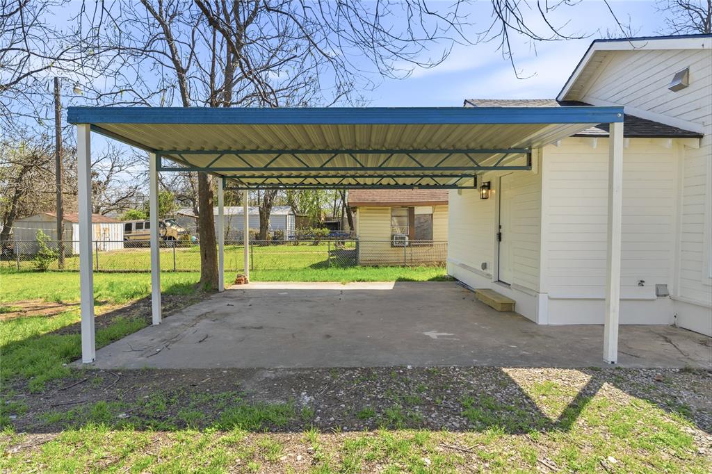 815 Garrison Street Waco, TX 76704 - Photo 29 of 36 a view of a house with a outdoor space