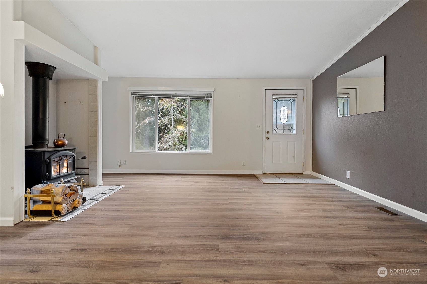 611 Manley Road Bellingham, WA 98229 - Photo 5 of 38 Gallery Image 5