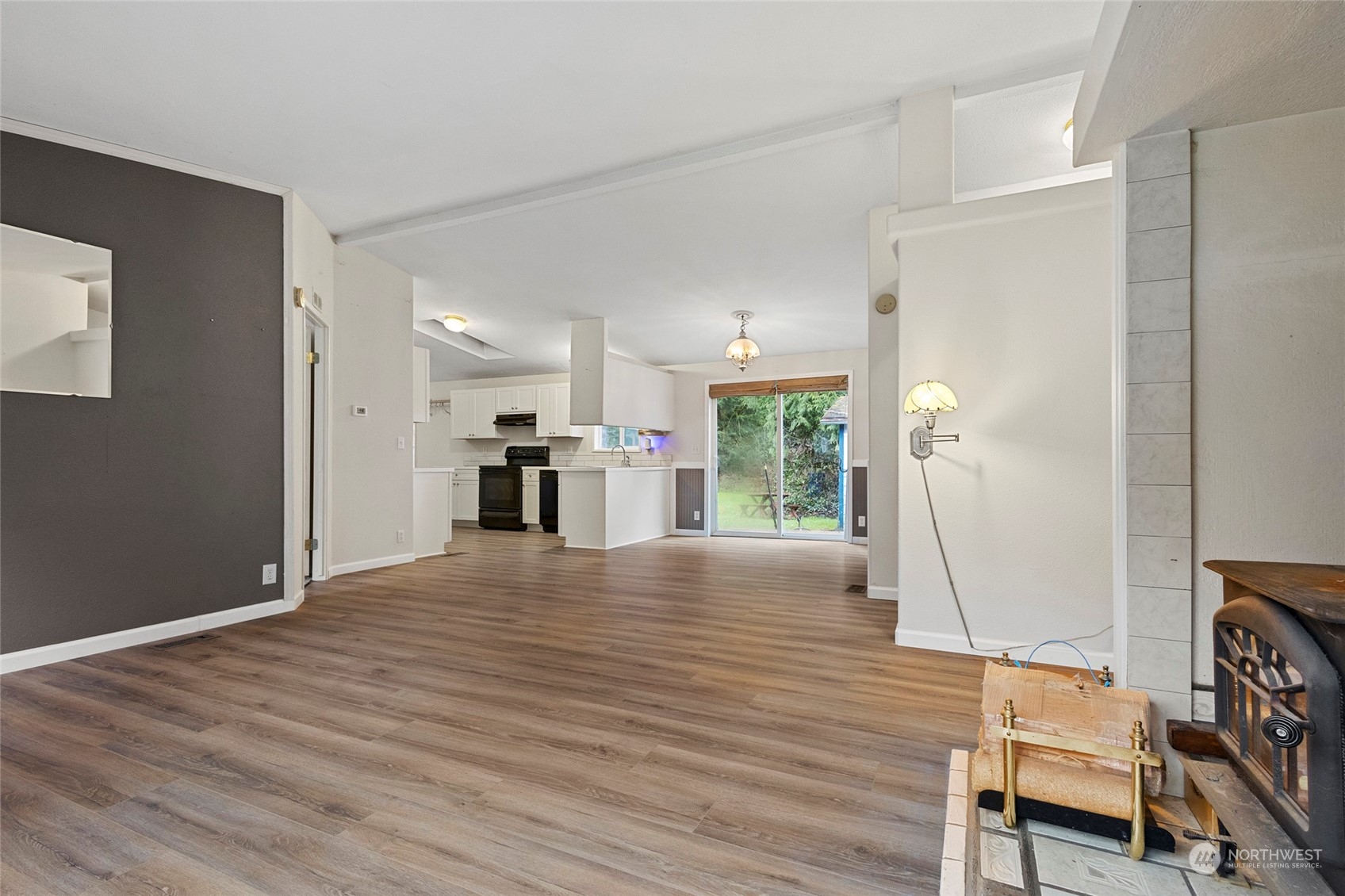 611 Manley Road Bellingham, WA 98229 - Photo 7 of 38 Gallery Image 7
