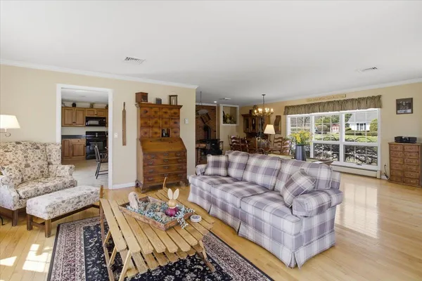 $525,000 | 4 Stonehedge Drive, Bennington, VT 05201