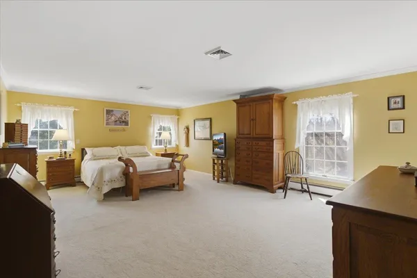 $525,000 | 4 Stonehedge Drive, Bennington, VT 05201