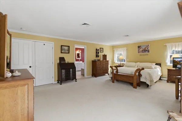 $525,000 | 4 Stonehedge Drive, Bennington, VT 05201