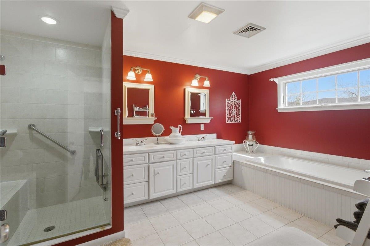 4 Stonehedge Drive Bennington, VT 05201 - Photo 22 of 37