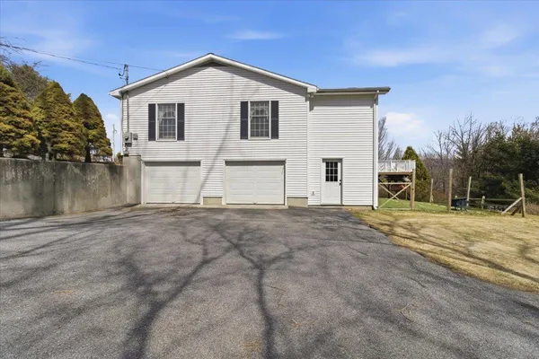 $525,000 | 4 Stonehedge Drive, Bennington, VT 05201