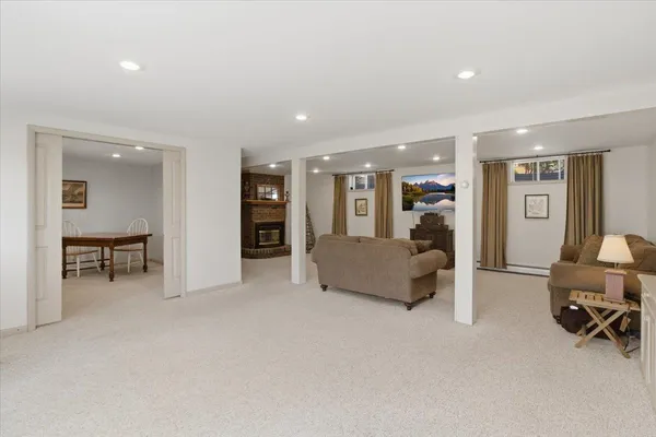 $525,000 | 4 Stonehedge Drive, Bennington, VT 05201