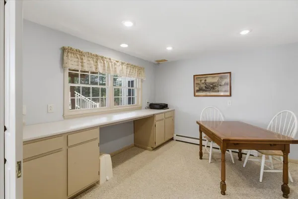 $525,000 | 4 Stonehedge Drive, Bennington, VT 05201