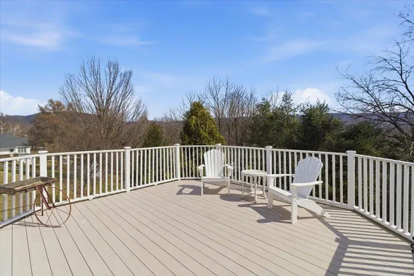 $525,000 | 4 Stonehedge Drive, Bennington, VT 05201