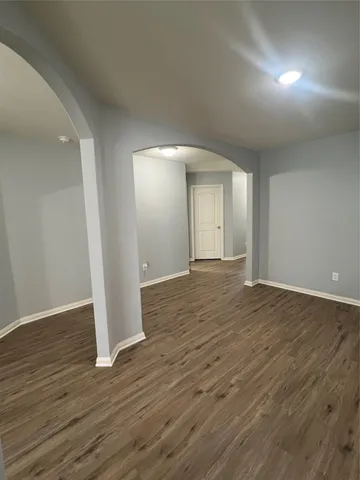 $2,000 | 5502 Rainbow Rd., Baytown, TX 77523