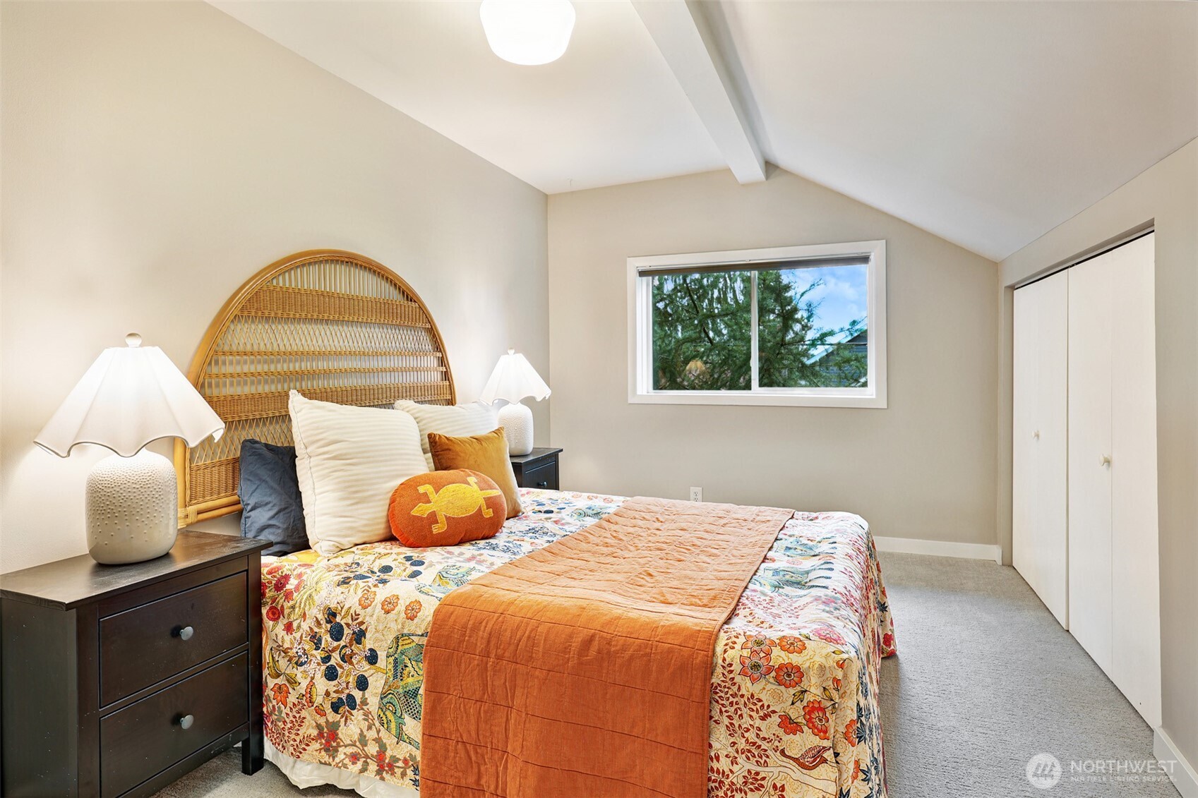 4634 Southwest Frontenac Street Seattle, WA 98136 - Photo 18 of 39