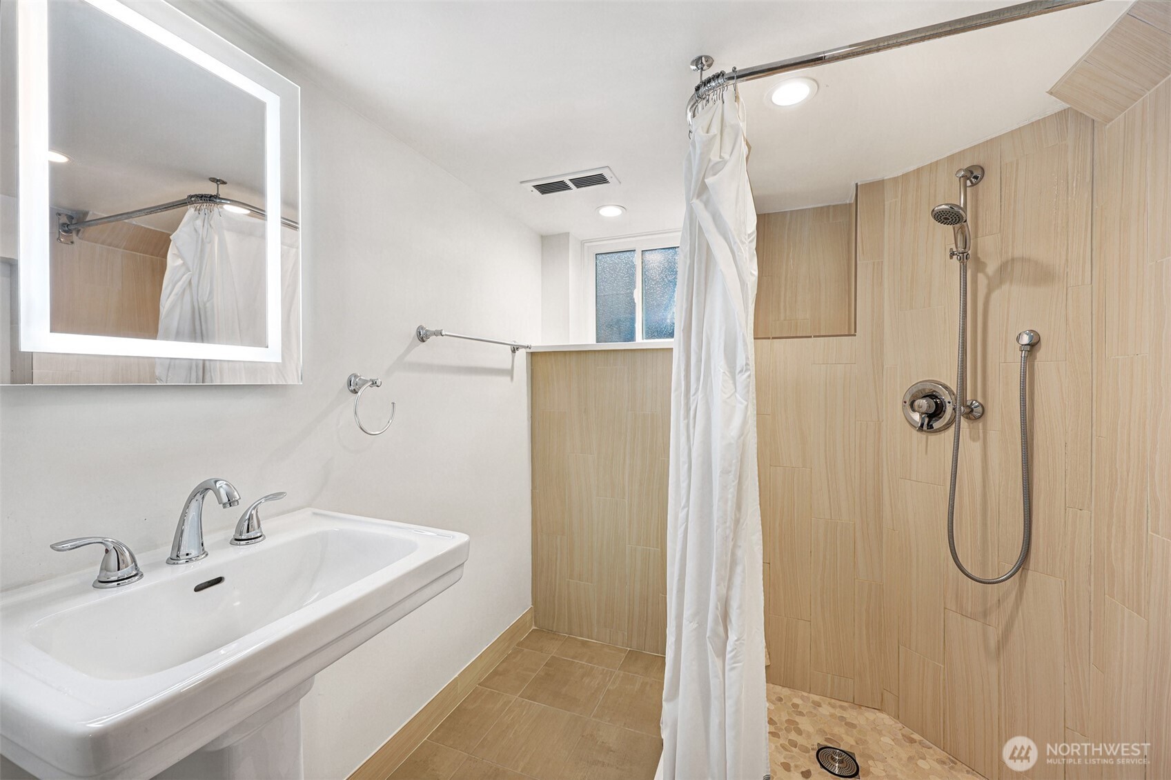 4634 Southwest Frontenac Street Seattle, WA 98136 - Photo 26 of 39