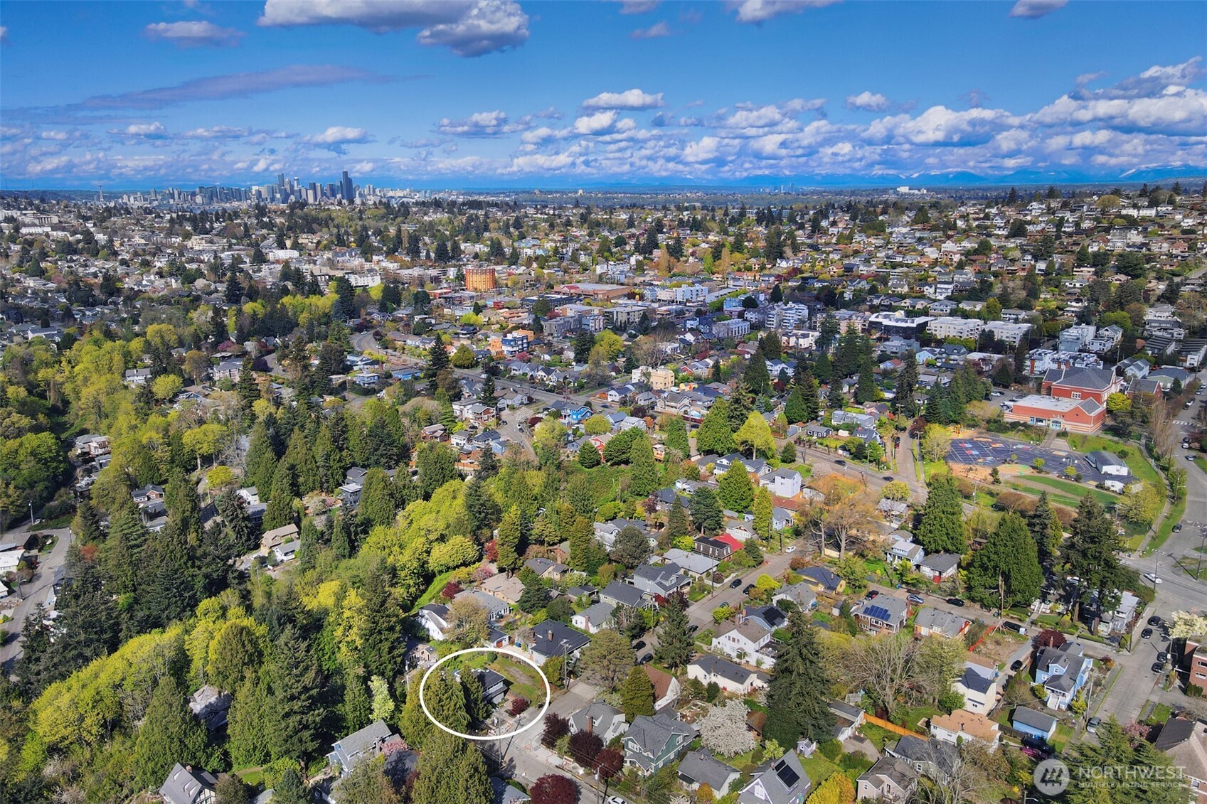 4634 Southwest Frontenac Street Seattle, WA 98136 - Photo 37 of 39