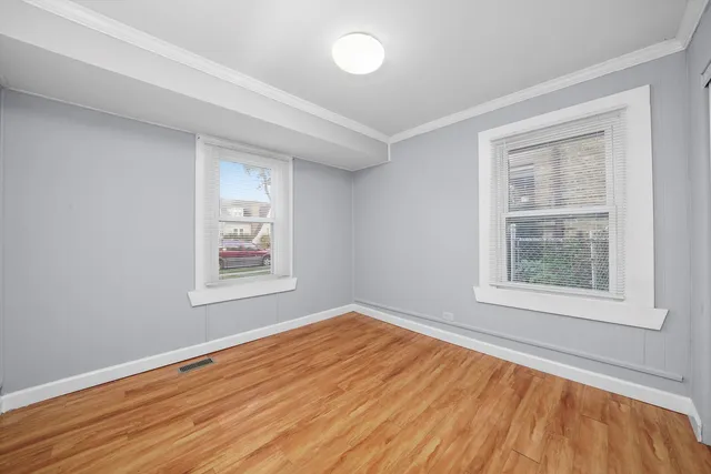 $2,350 | 2623 96th Place, Evergreen Park, IL 60805