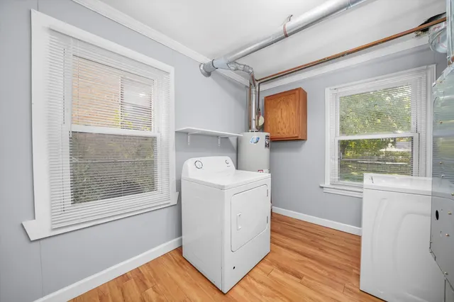 $2,350 | 2623 96th Place, Evergreen Park, IL 60805