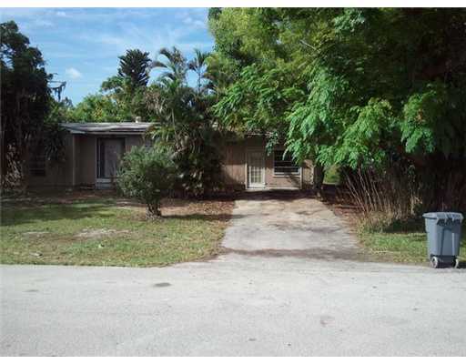 5081 Garfield Road Delray Beach, FL 33484 - Photo 1 of 7 Primary Photo
