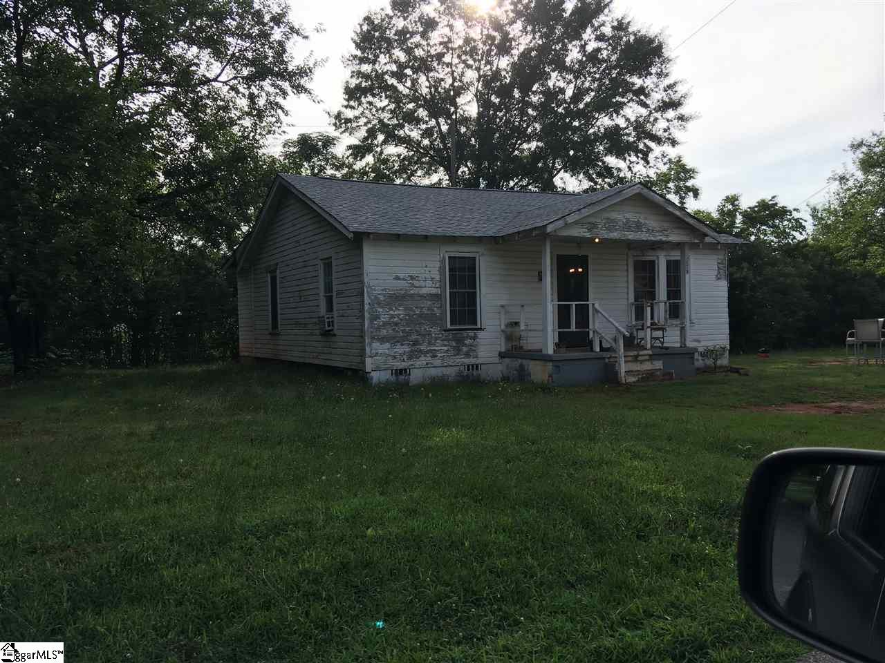 175 Quinn Road Wellford, SC 29385 - Photo 2 of 4 Gallery Image 2