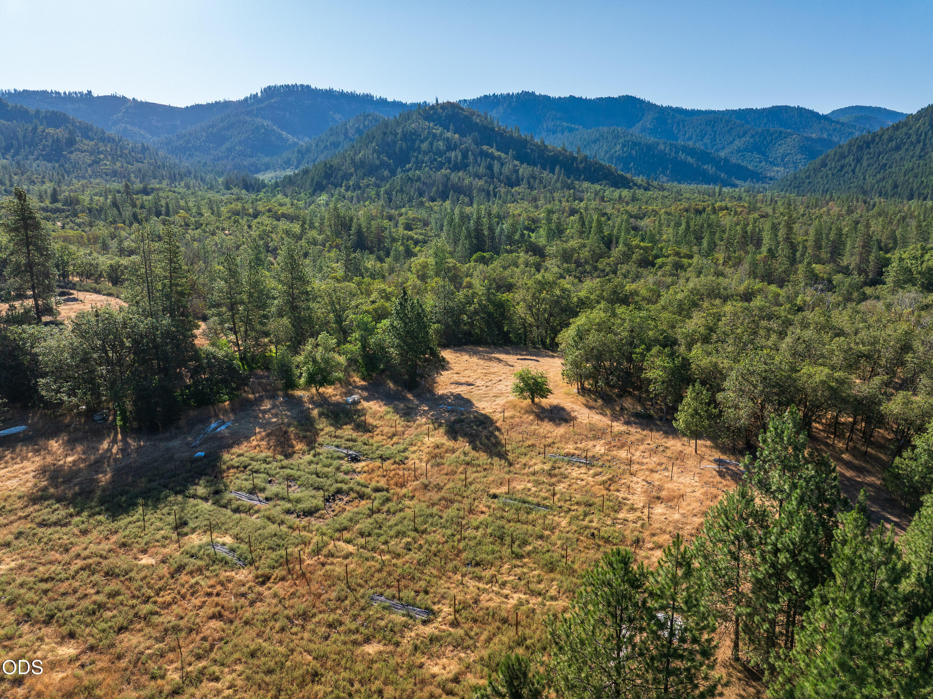 2659 Foots Creek Road Gold Hill, OR 97525 - Photo 16 of 43