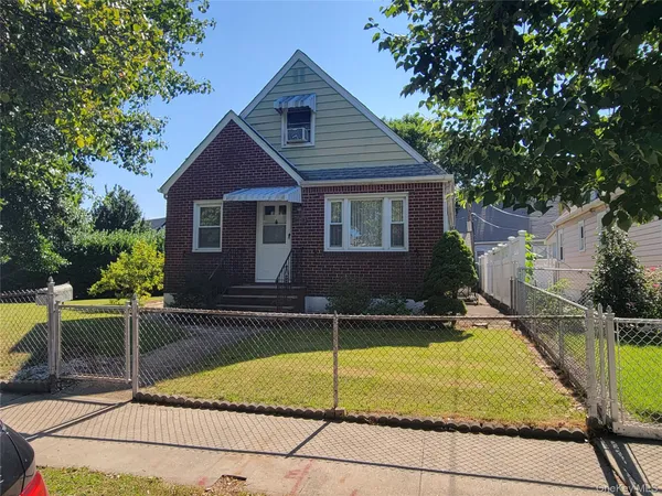 $749,000 | 84-18 Commonwealth Boulevard | Bellerose