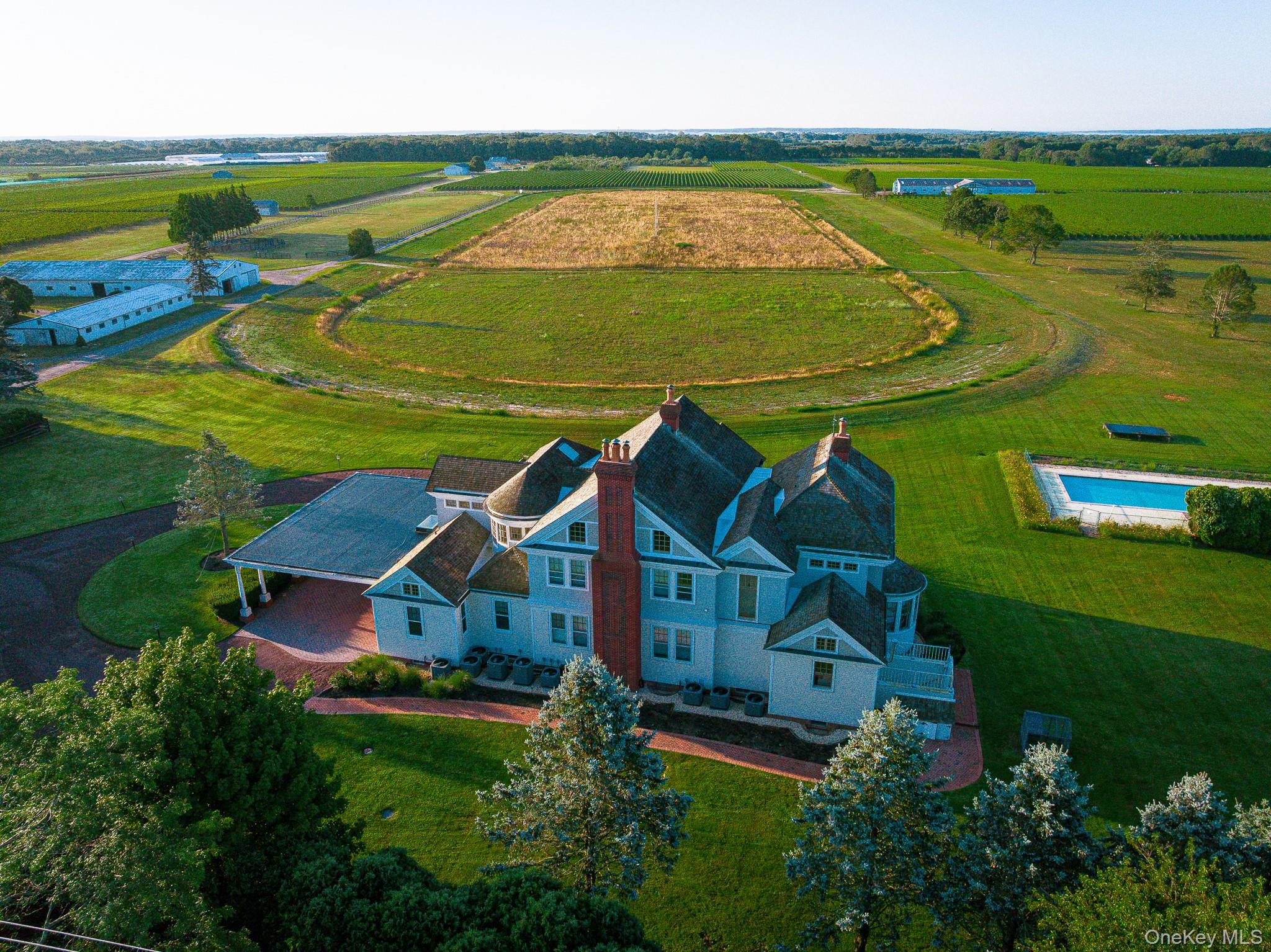 6133 Sound Avenue Riverhead, NY 11901 - Photo 41 of 42 6133 Sound Avenue