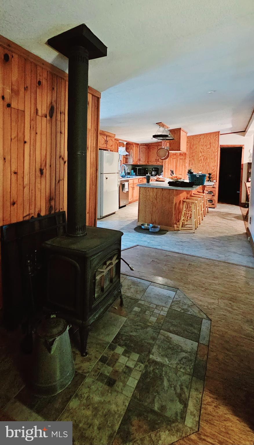 2 Dare Avenue Heislerville, NJ 08324 - Photo 7 of 22 a living room with furniture