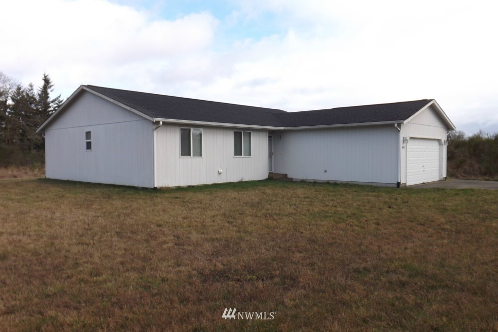 4140 Violet Court Southwest Rochester, WA 98579 - Photo 2 of 6