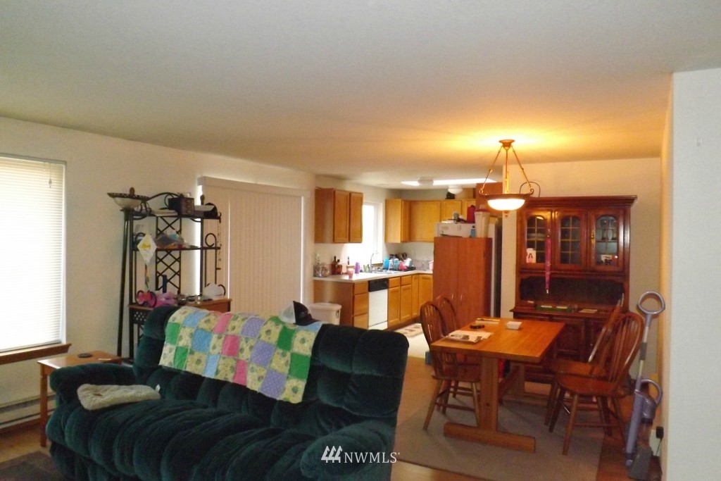 4140 Violet Court Southwest Rochester, WA 98579 - Photo 5 of 6