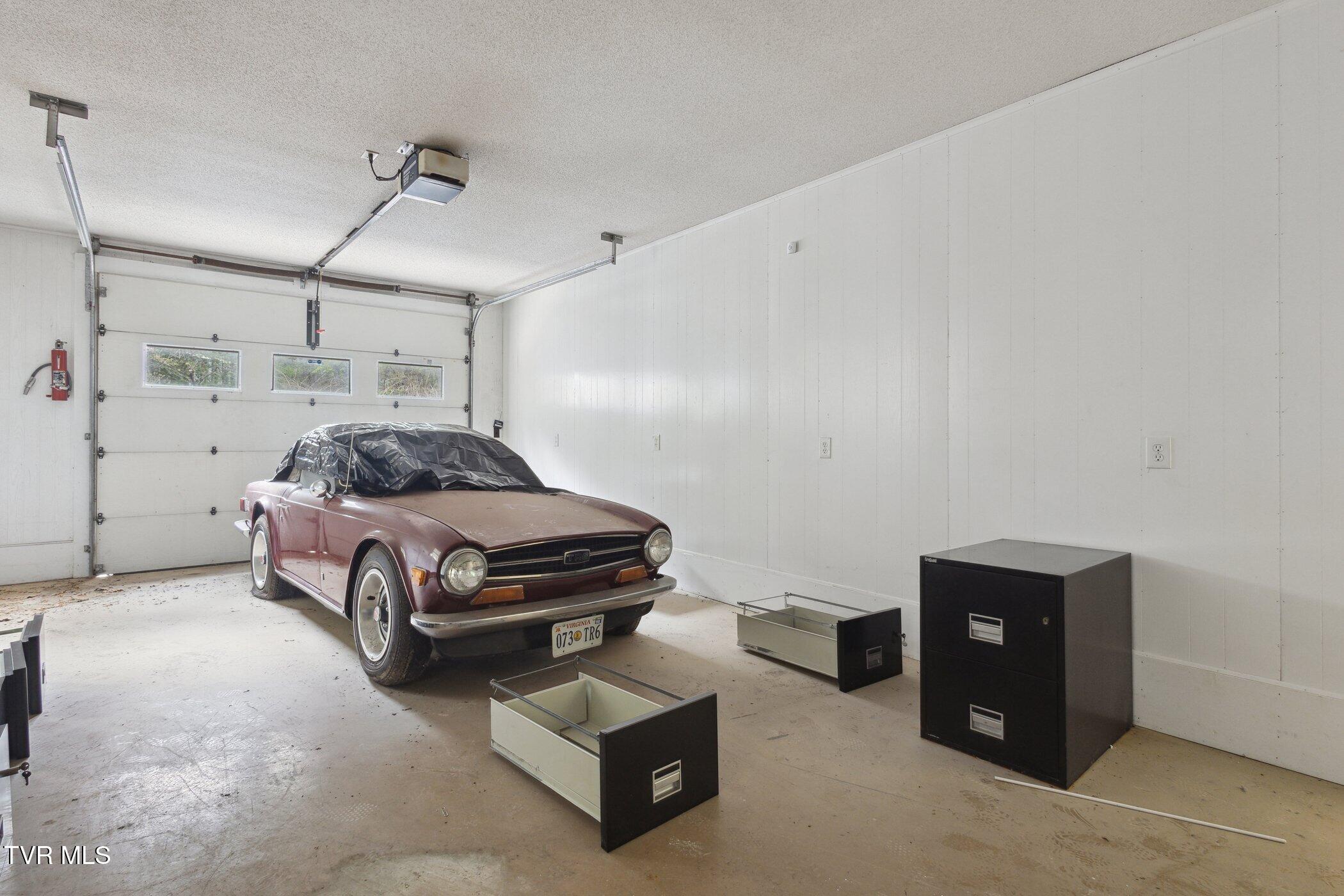 5268 Riverside Drive Raven, VA 24639 - Photo 47 of 48 5268-Riverside-Dr-Raven-VA-24639-WindowS