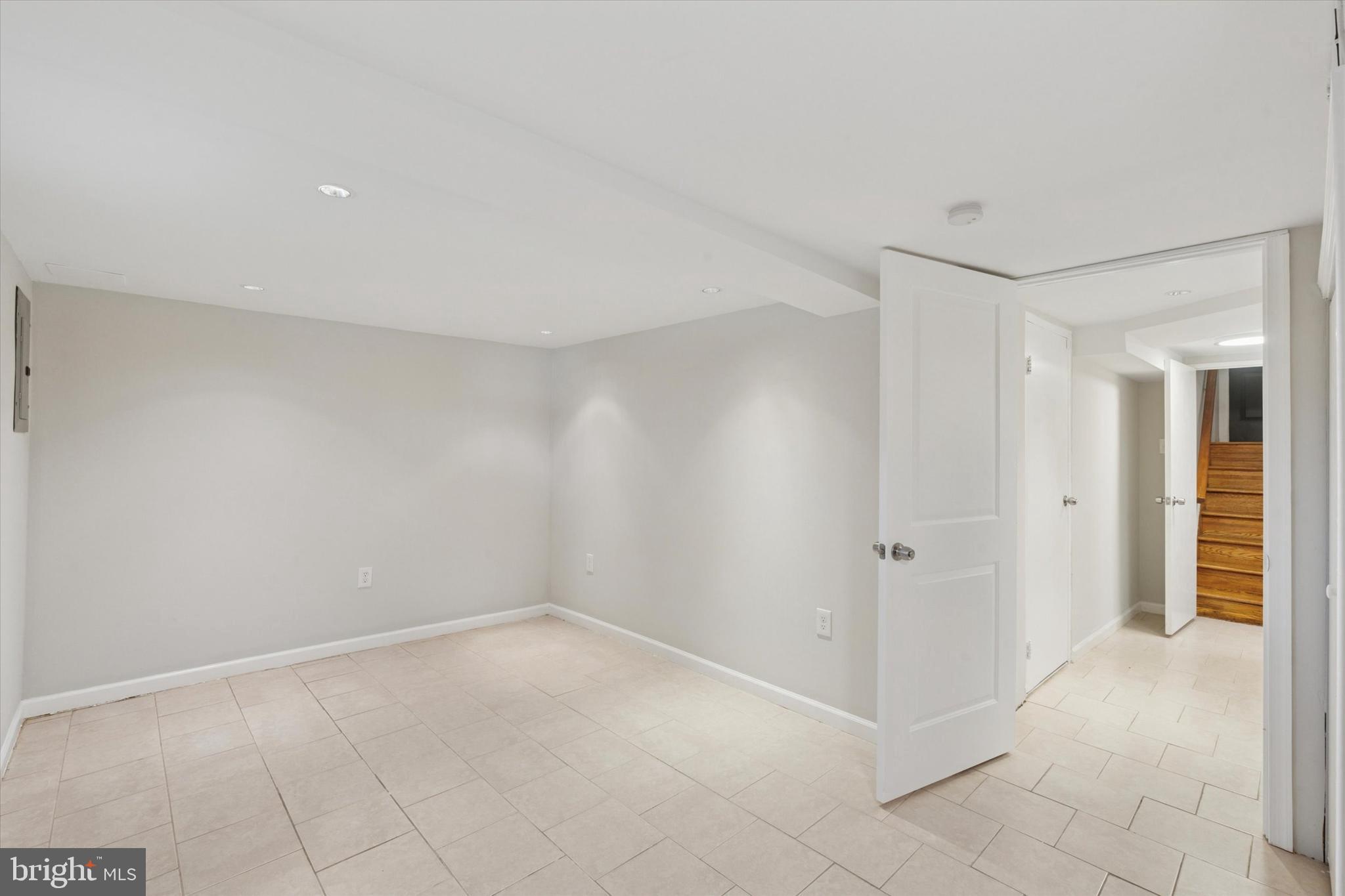 12218 Aster Road Philadelphia, PA 19154 - Photo 20 of 25 a view of an empty room