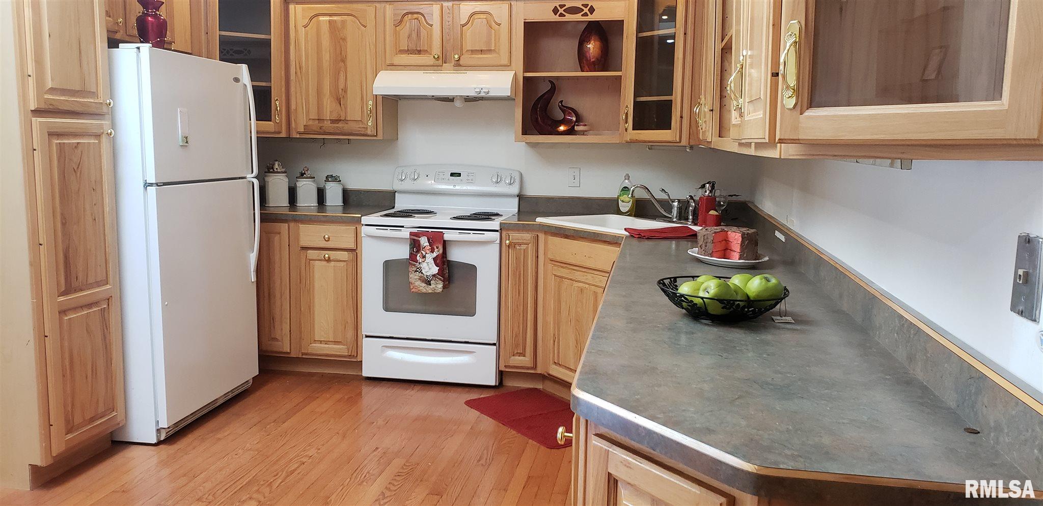 3237 Buckner Street Springfield, IL 62703 - Photo 2 of 39