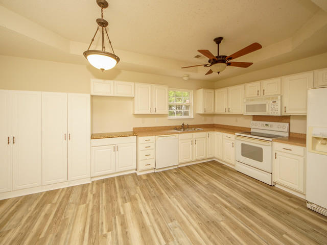 1054 Fort Johnson Road Charleston, SC 29412 - Photo 7 of 24 Kitchen View 1