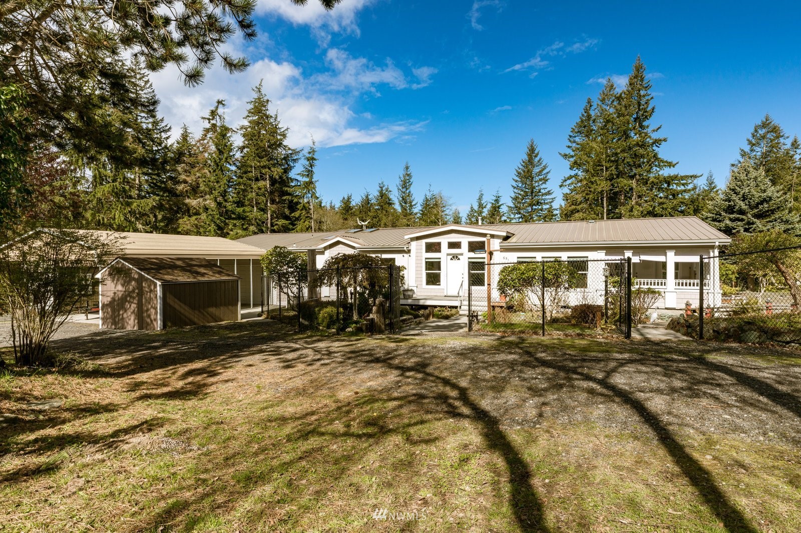 651 Pilchuck Road Greenbank, WA 98253 - Photo 28 of 40 Gallery Image 28