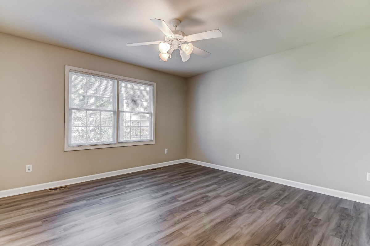 7100 Preston Drive Springfield, IL 62711 - Photo 13 of 33