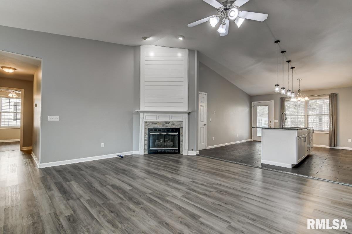 7100 Preston Drive Springfield, IL 62711 - Photo 6 of 33