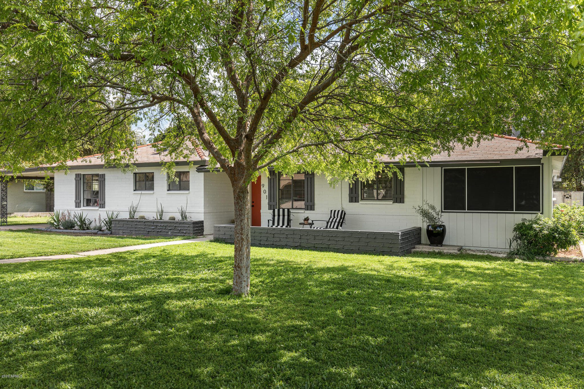 901 East Rovey Avenue Phoenix, AZ 85014 - Photo 28 of 28 View of the front of home