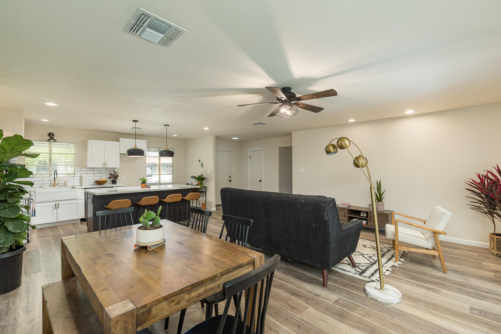 901 East Rovey Avenue Phoenix, AZ 85014 - Photo 10 of 28 View from dining room
