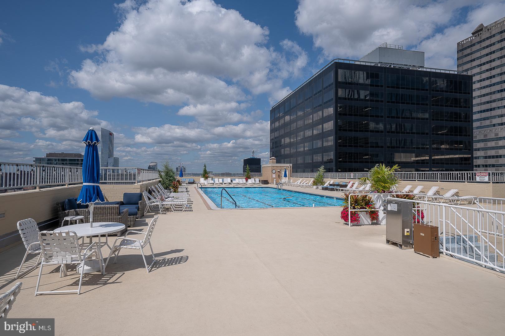 1919 Chestnut Street, Unit 2822 Philadelphia, PA 19103 - Photo 28 of 36 a view of a terrace with sitting area